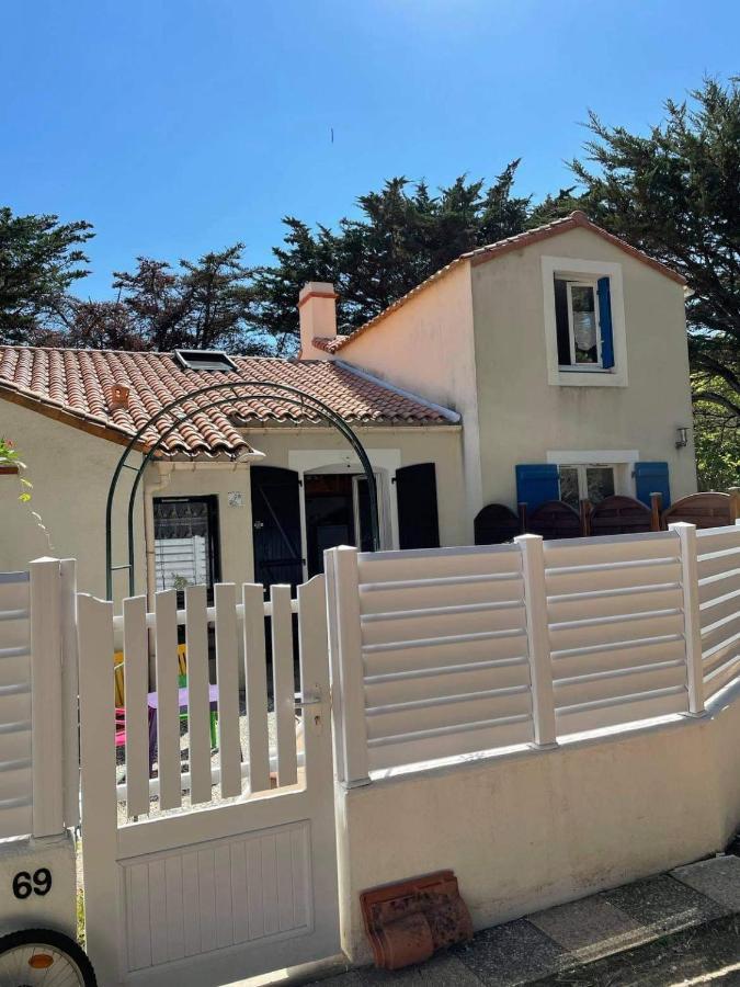Maison Dans Les Dunes Barbatre Exterior photo